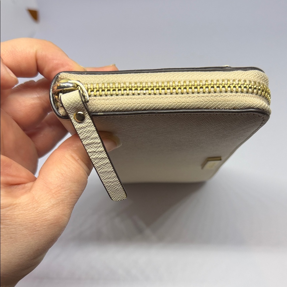 Kate Spade Newbury Lane Neda Zip Around Wallet in durable cross-hatched leather - Picture 4 of 8